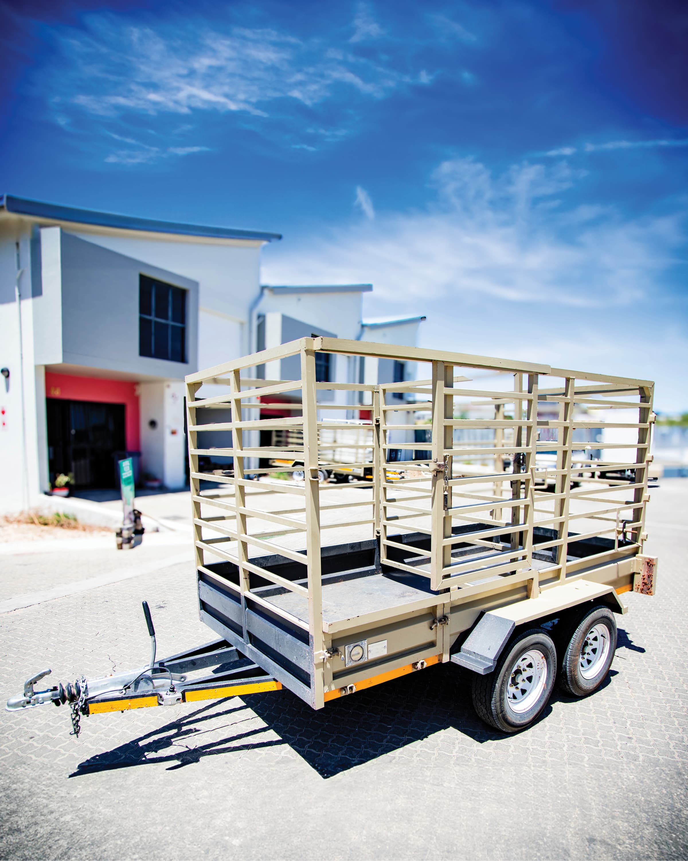 Flatbed Trailer B-2 for hire in Windhoek